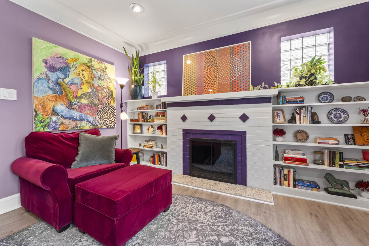 6628 N Onarga Avenue, Chicago, IL 60631