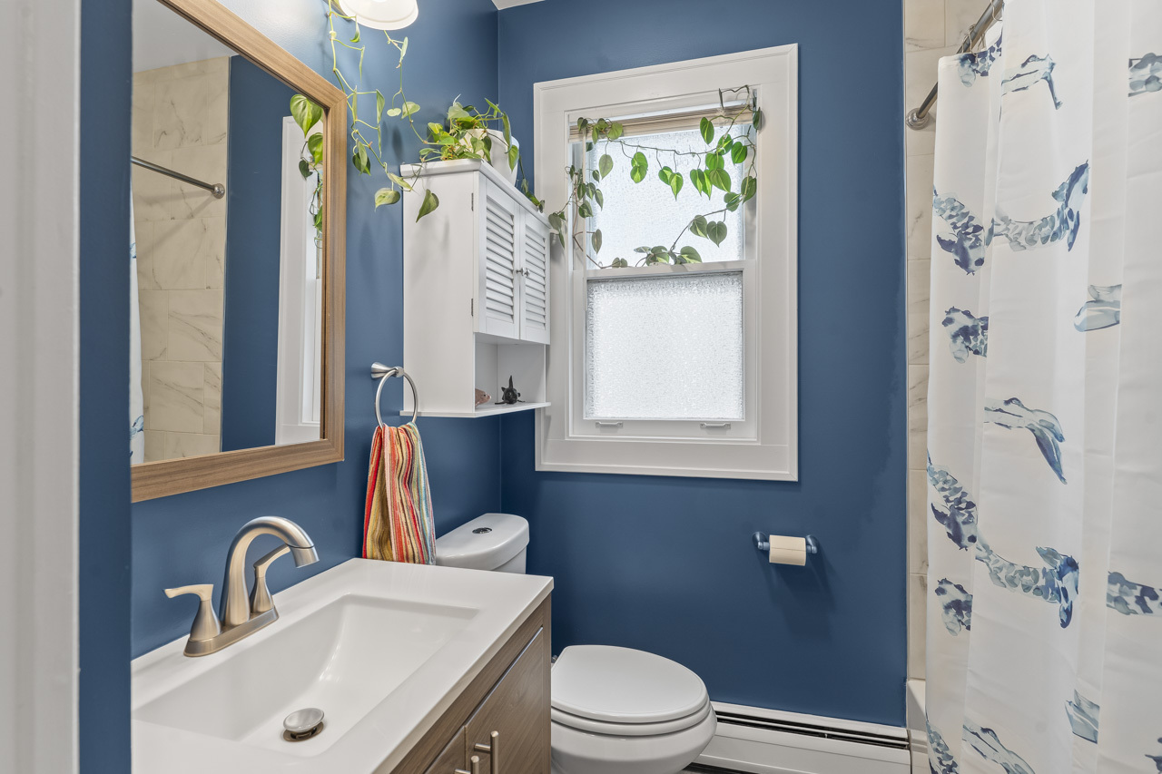 6628 N Onarga Avenue, Chicago, IL 60631