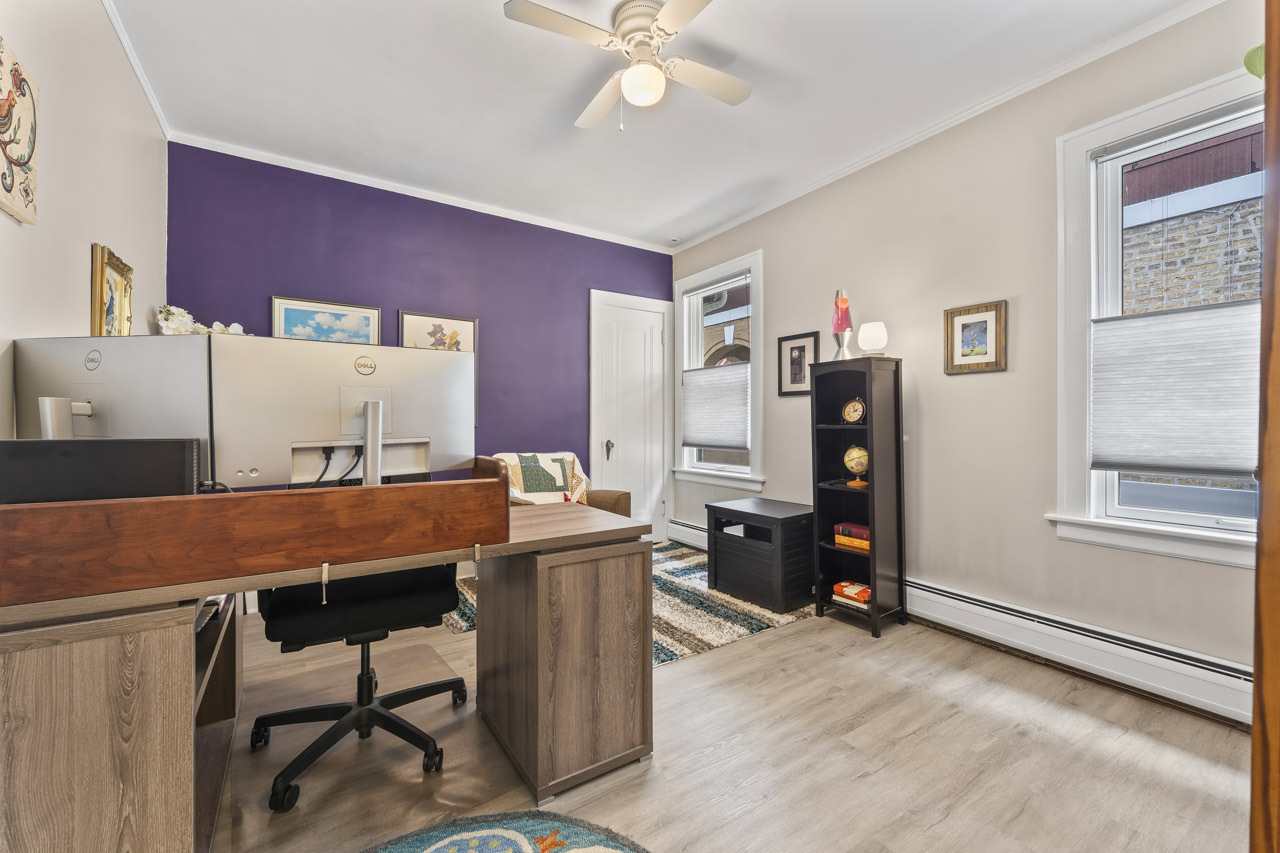 6628 N Onarga Avenue, Chicago, IL 60631