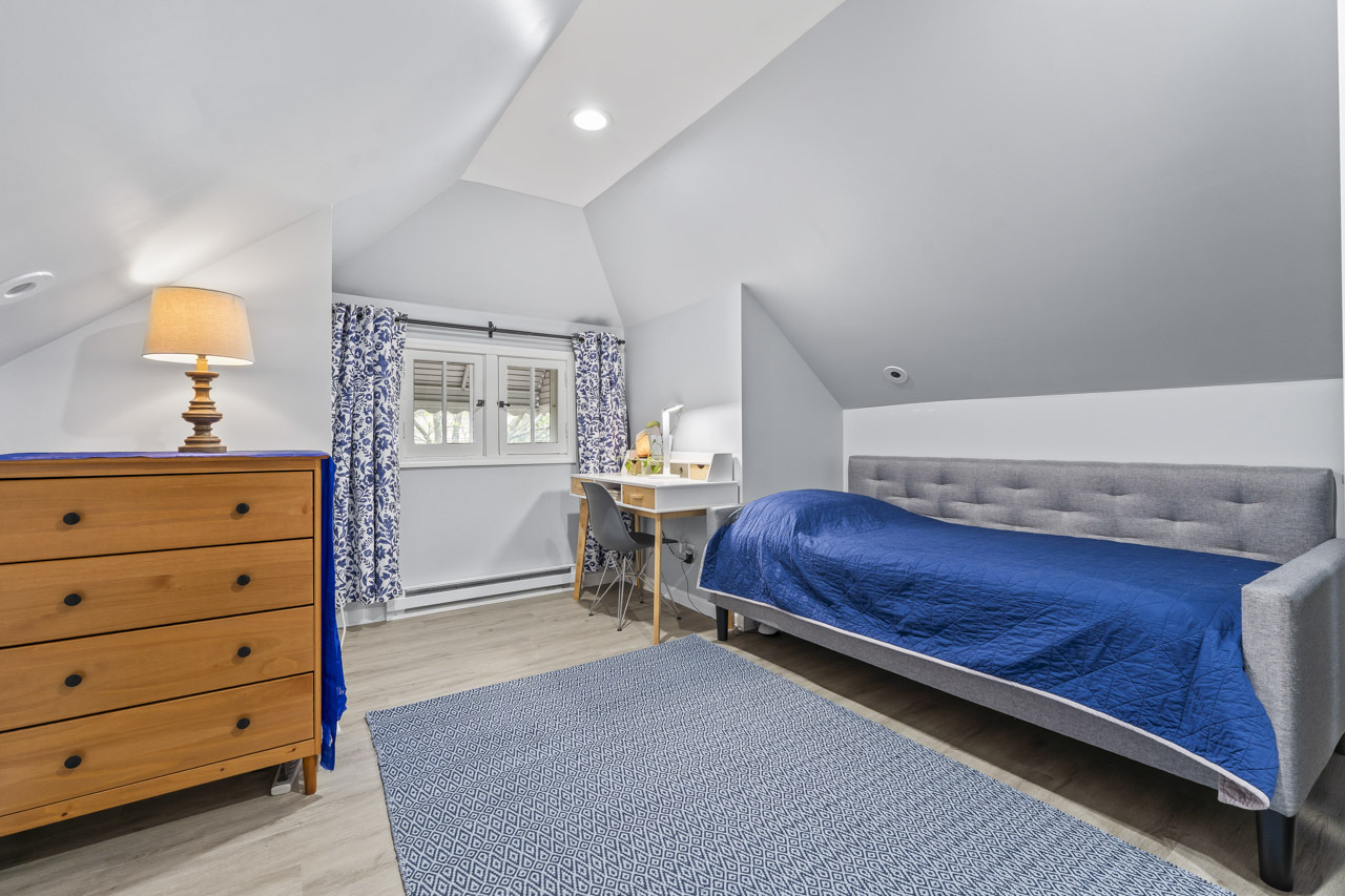 6628 N Onarga Avenue, Chicago, IL 60631