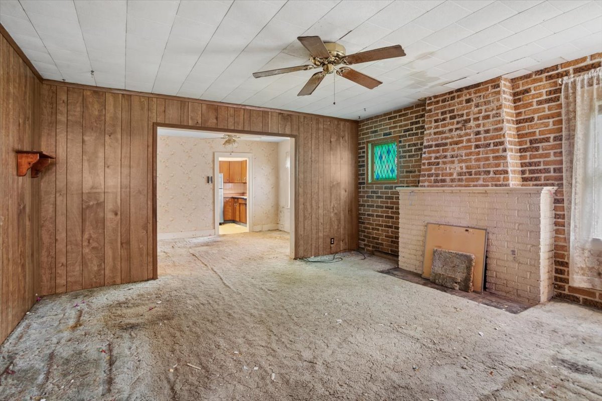 127 S Princeton Avenue, Villa Park, IL 60181