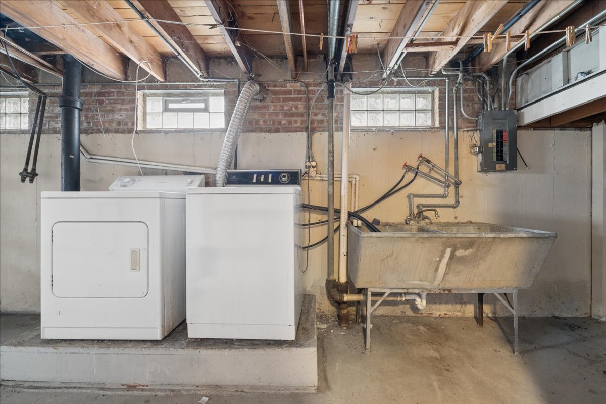 307 N Patton Avenue, Arlington Heights, IL 60005