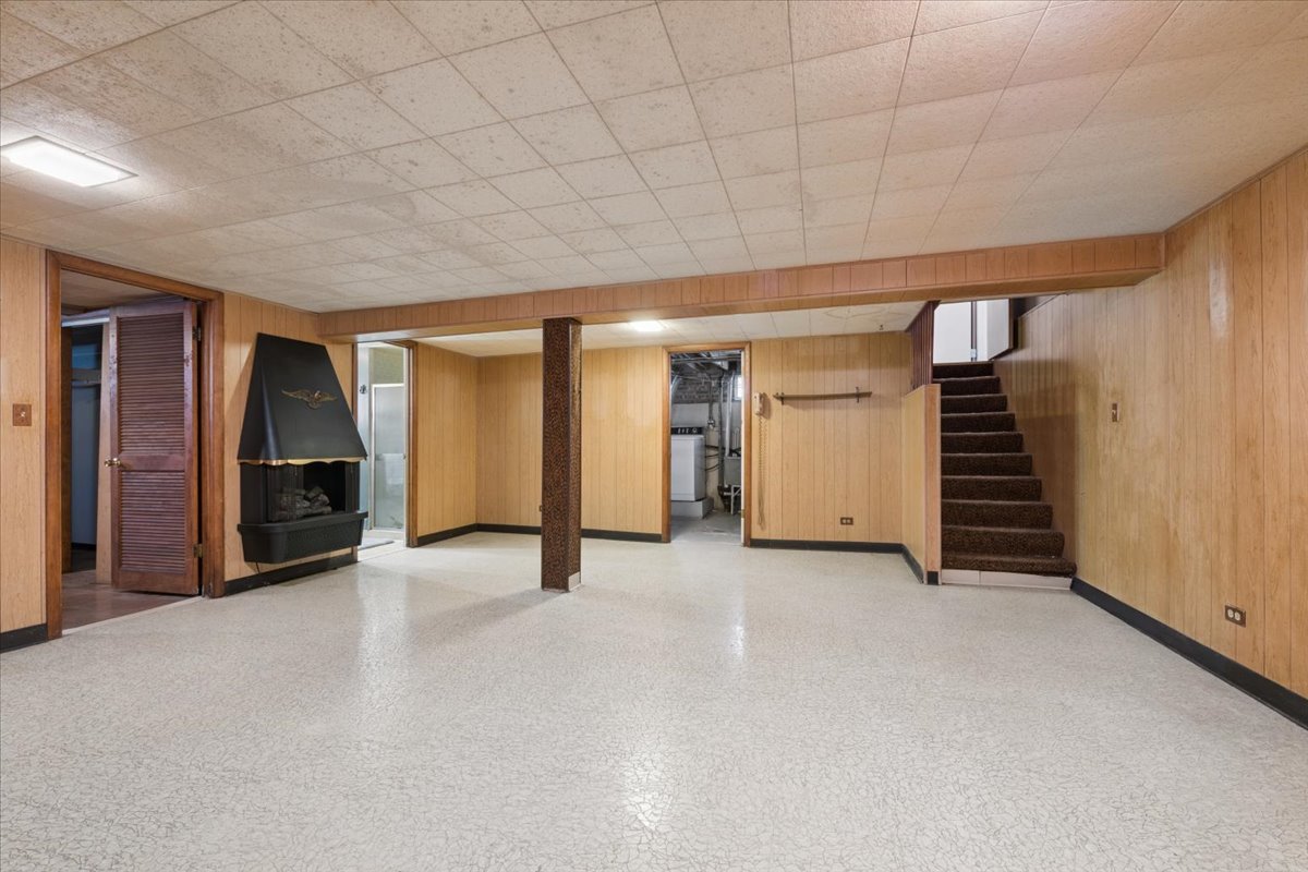 307 N Patton Avenue, Arlington Heights, IL 60005