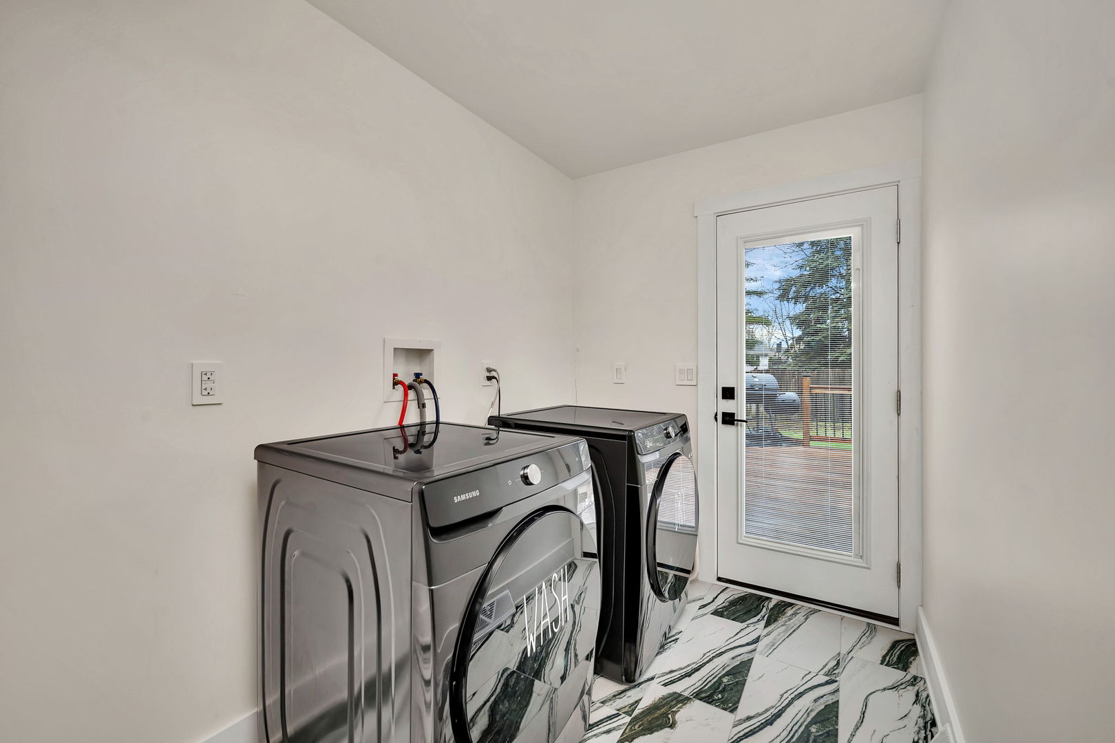 1111 Harvest Drive, Shorewood, IL 60404