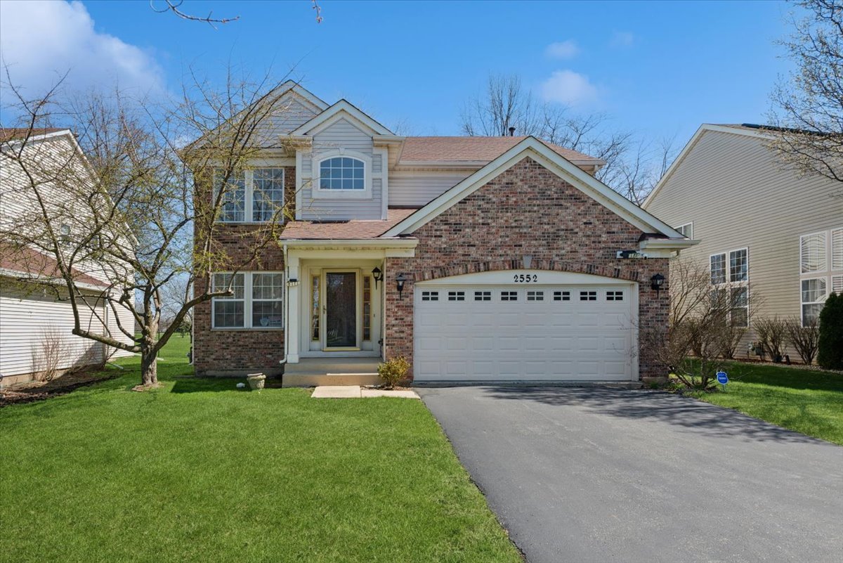 2552 Whitehall Lane, Naperville, IL 60564