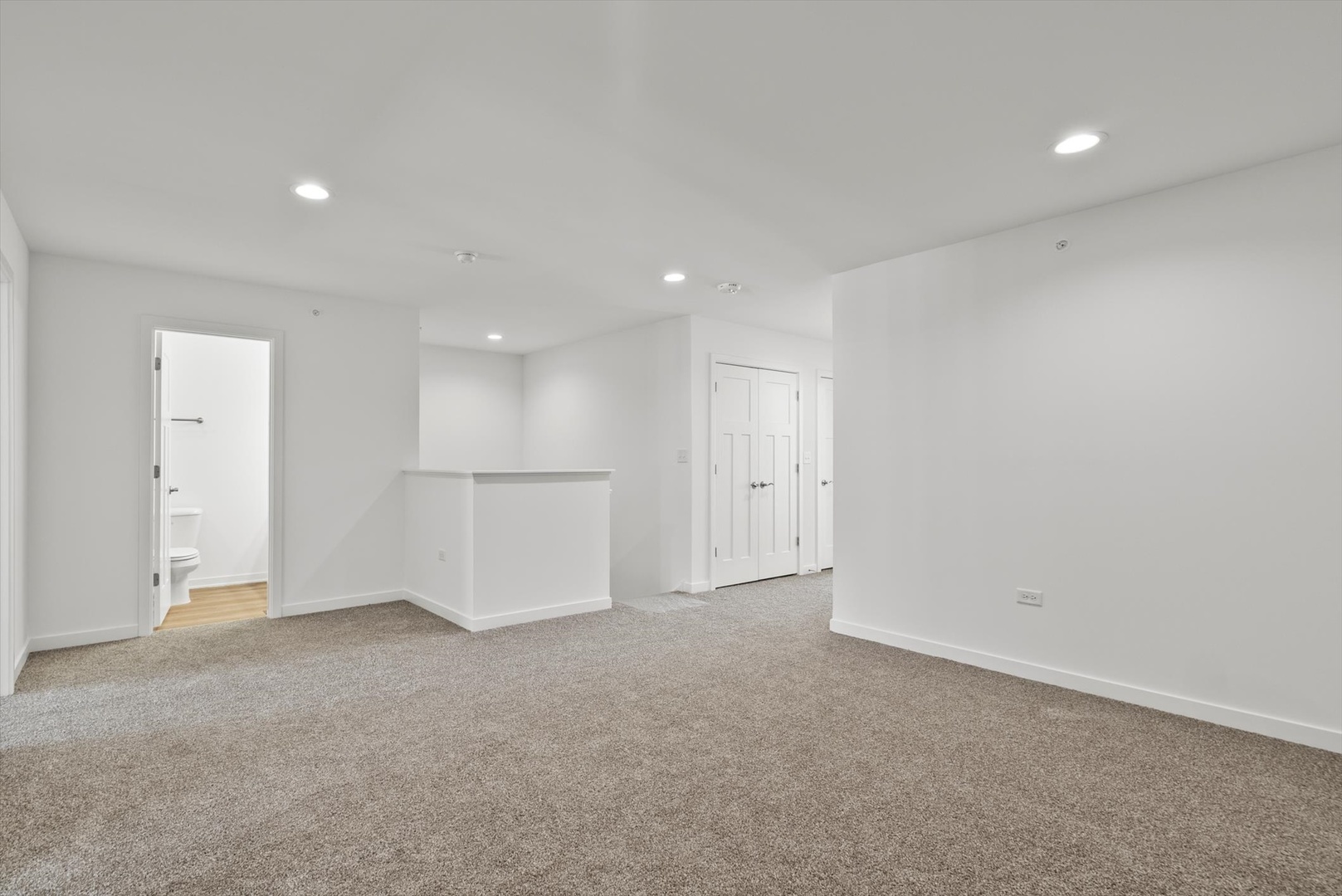 1054 Gillespie Lane #1054, Yorkville, IL 60560