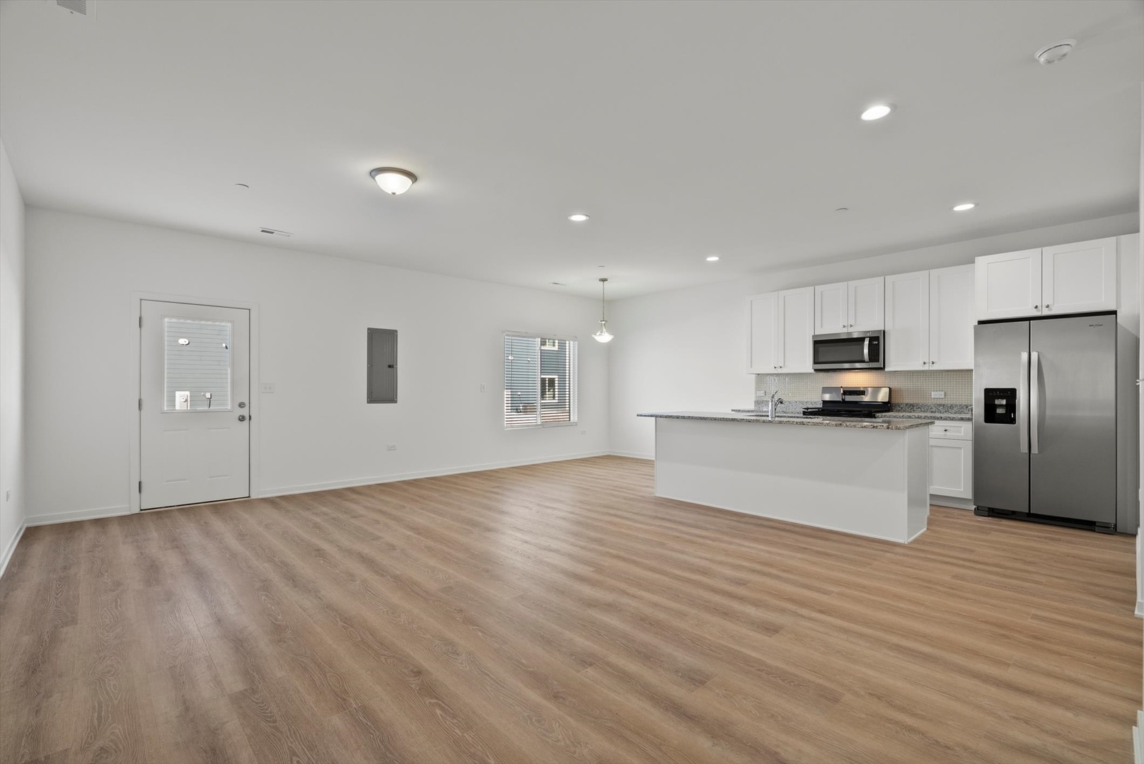 1054 Gillespie Lane #1054, Yorkville, IL 60560