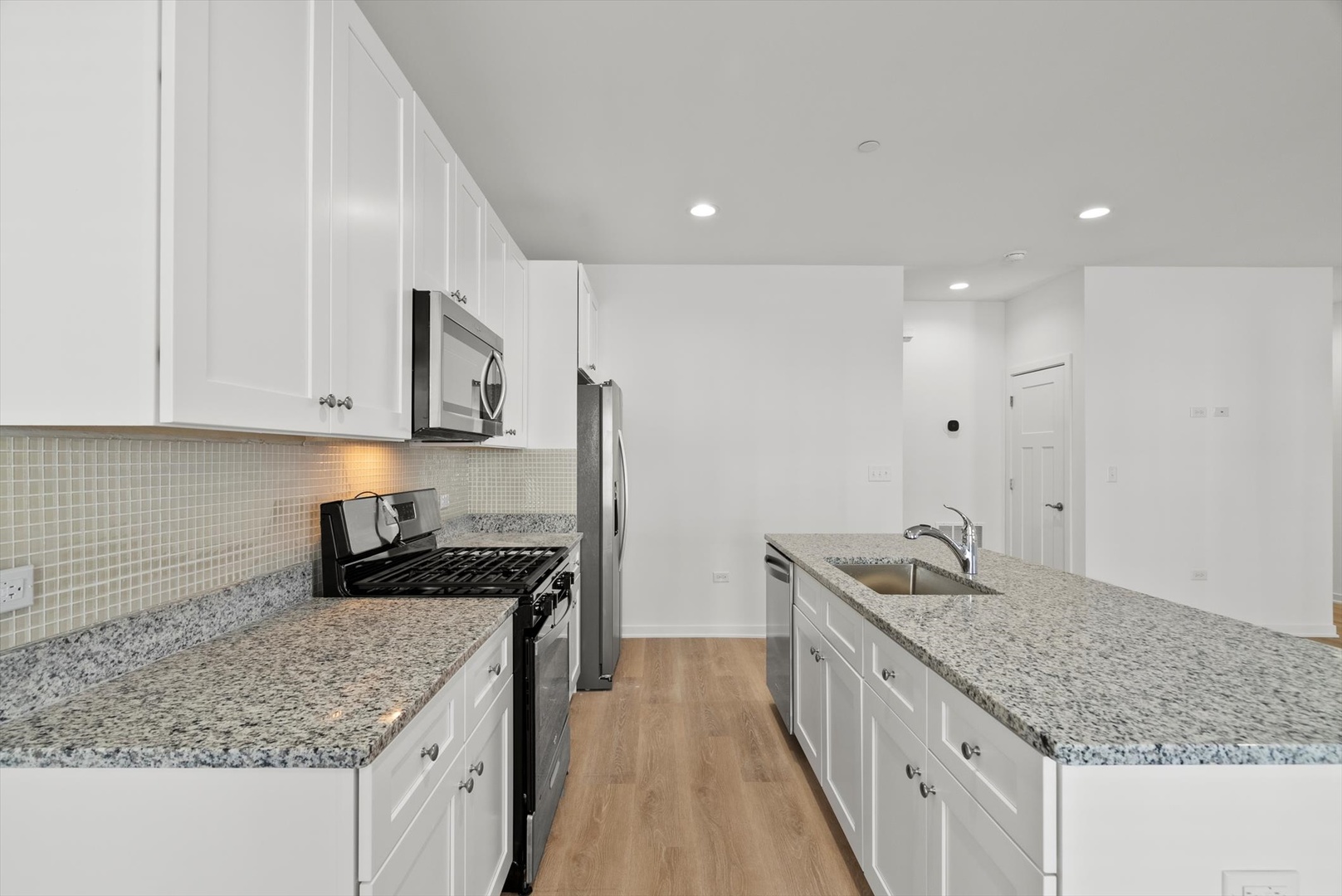 1054 Gillespie Lane #1054, Yorkville, IL 60560