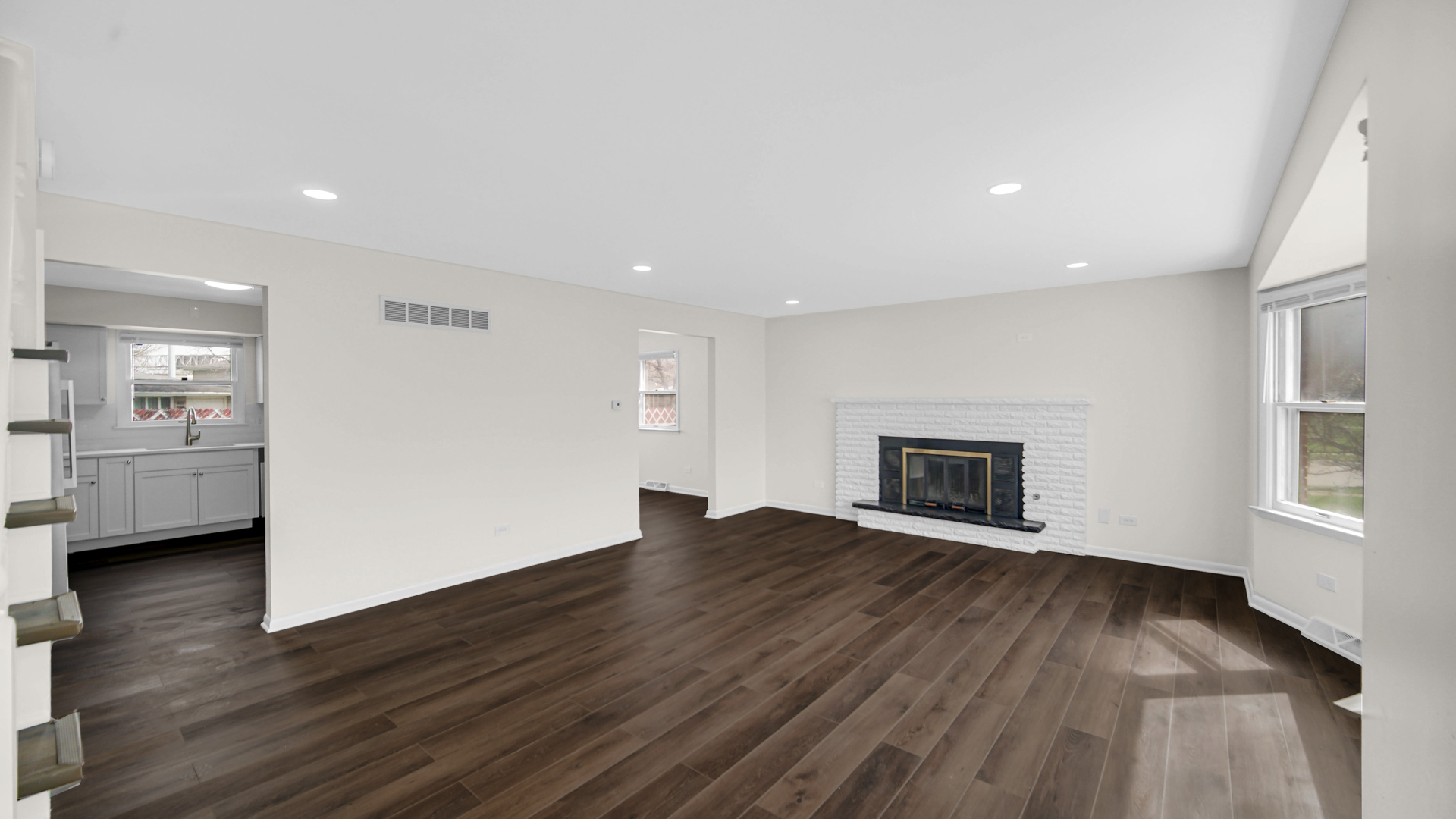 17525 Maple Avenue, Lansing, IL 60438