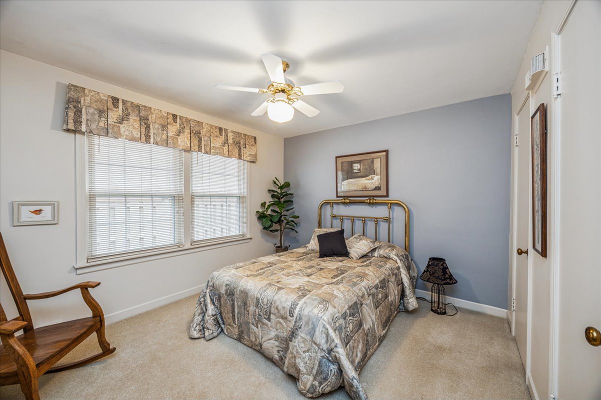 4100 Ellington Avenue, Western Springs, IL 60558