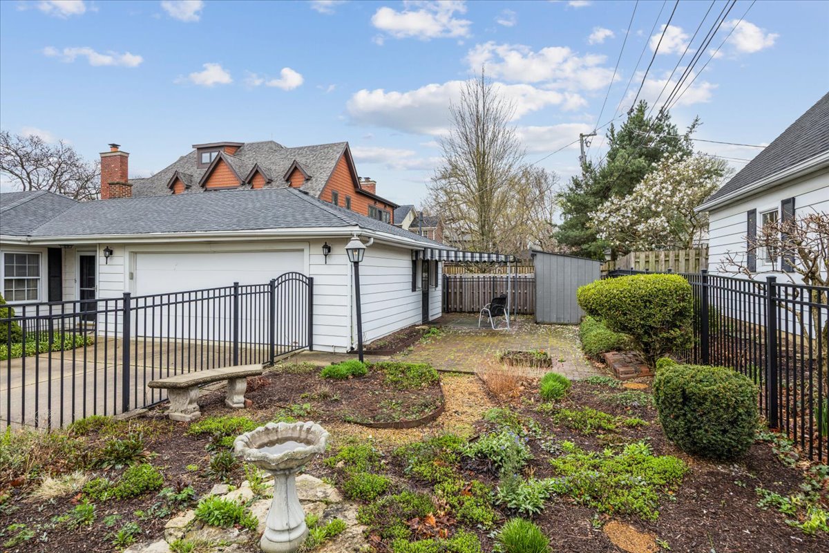 4100 Ellington Avenue, Western Springs, IL 60558