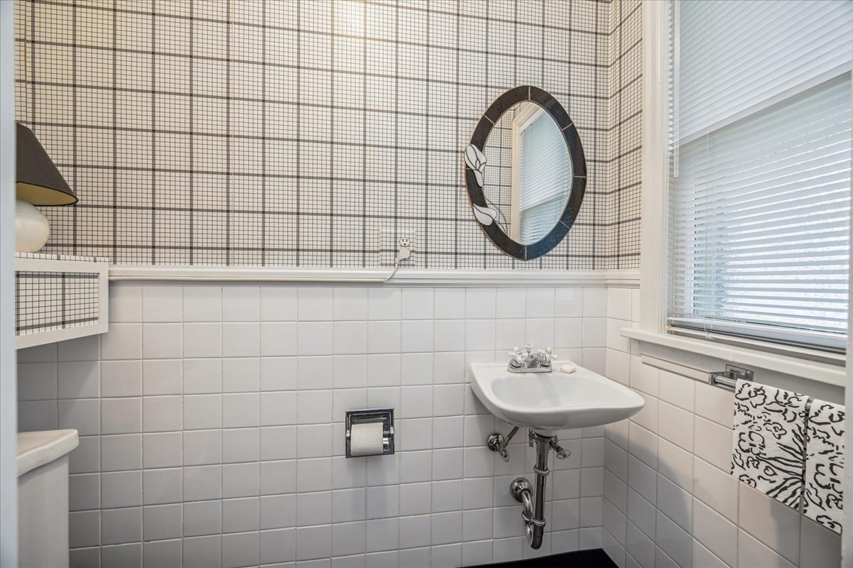 4100 Ellington Avenue, Western Springs, IL 60558