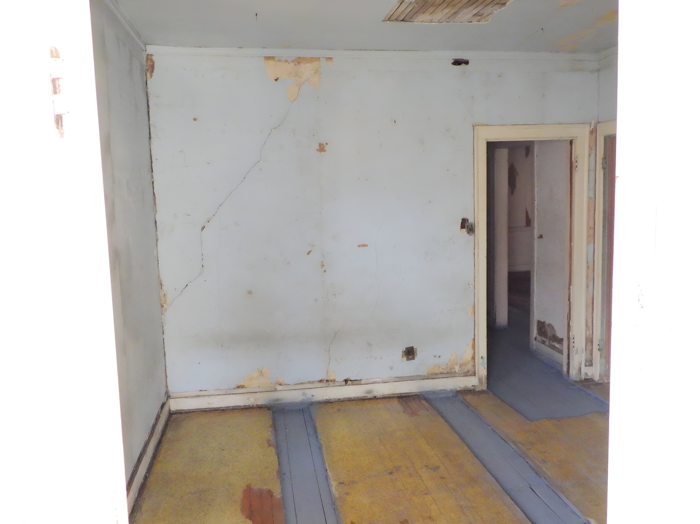 8223 S Ingleside Avenue, Chicago, IL 60619