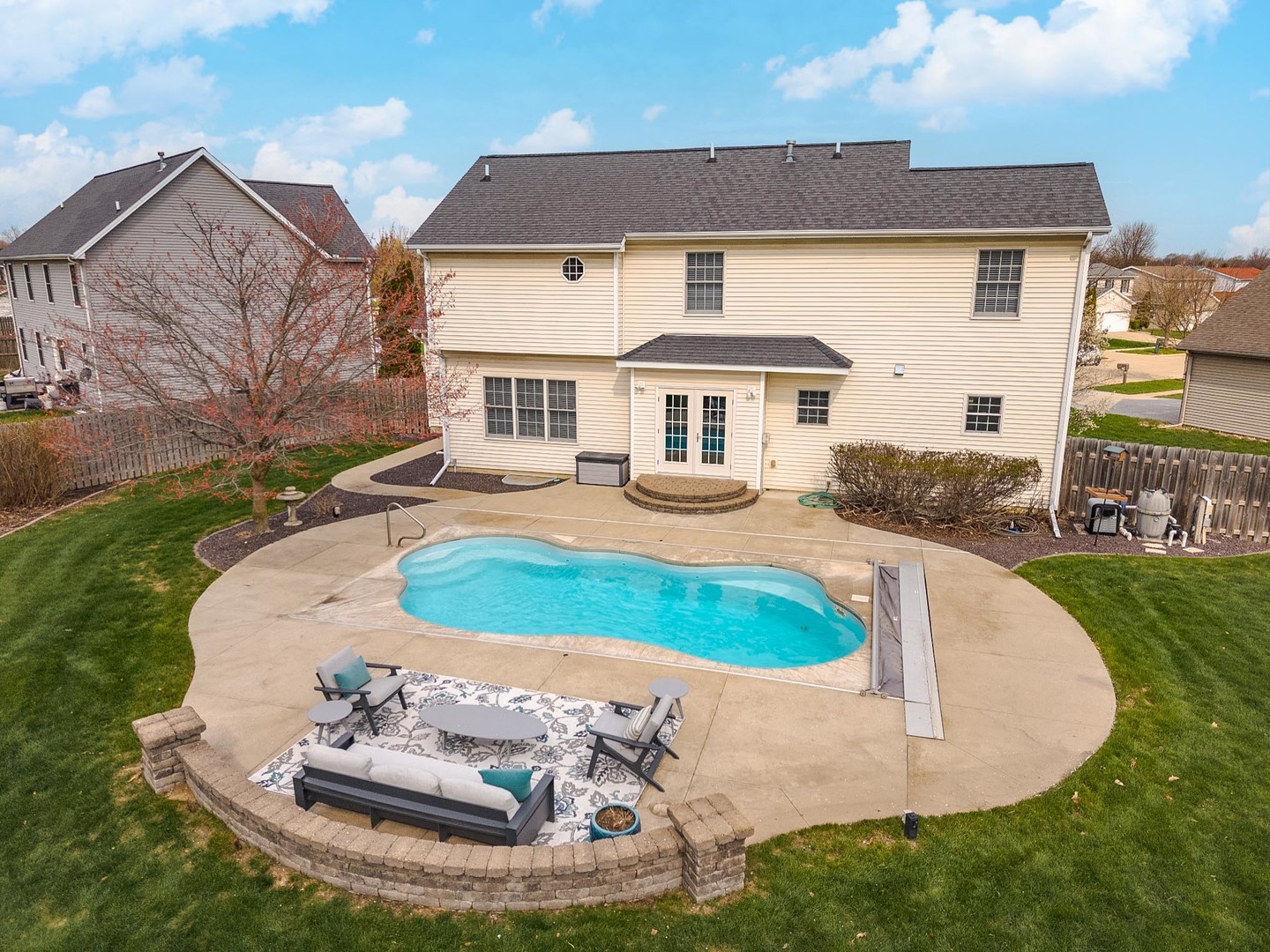 1510 Cashel Drive, Bloomington, IL 61704