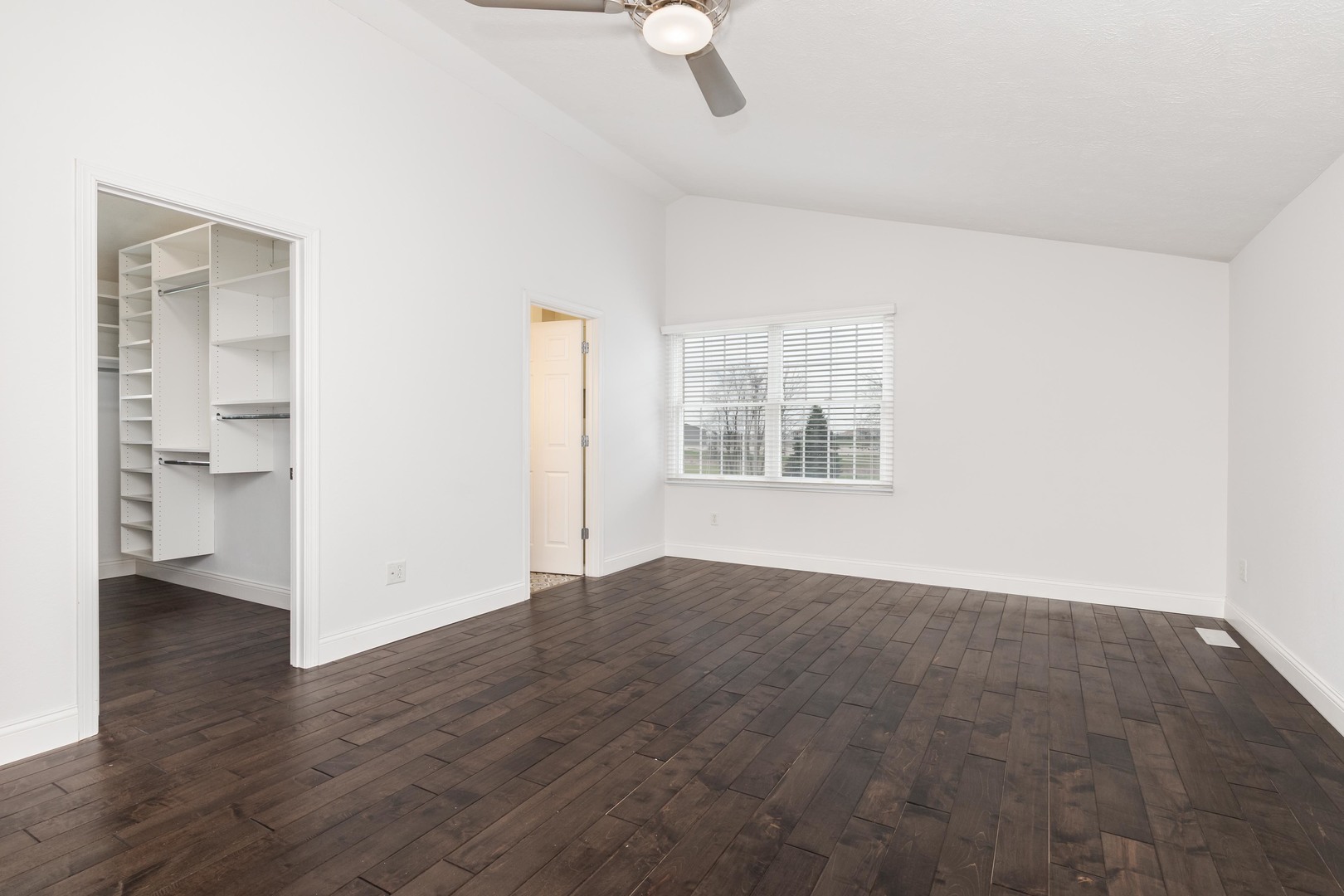 1510 Cashel Drive, Bloomington, IL 61704