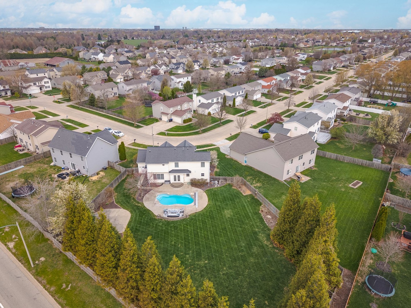 1510 Cashel Drive, Bloomington, IL 61704