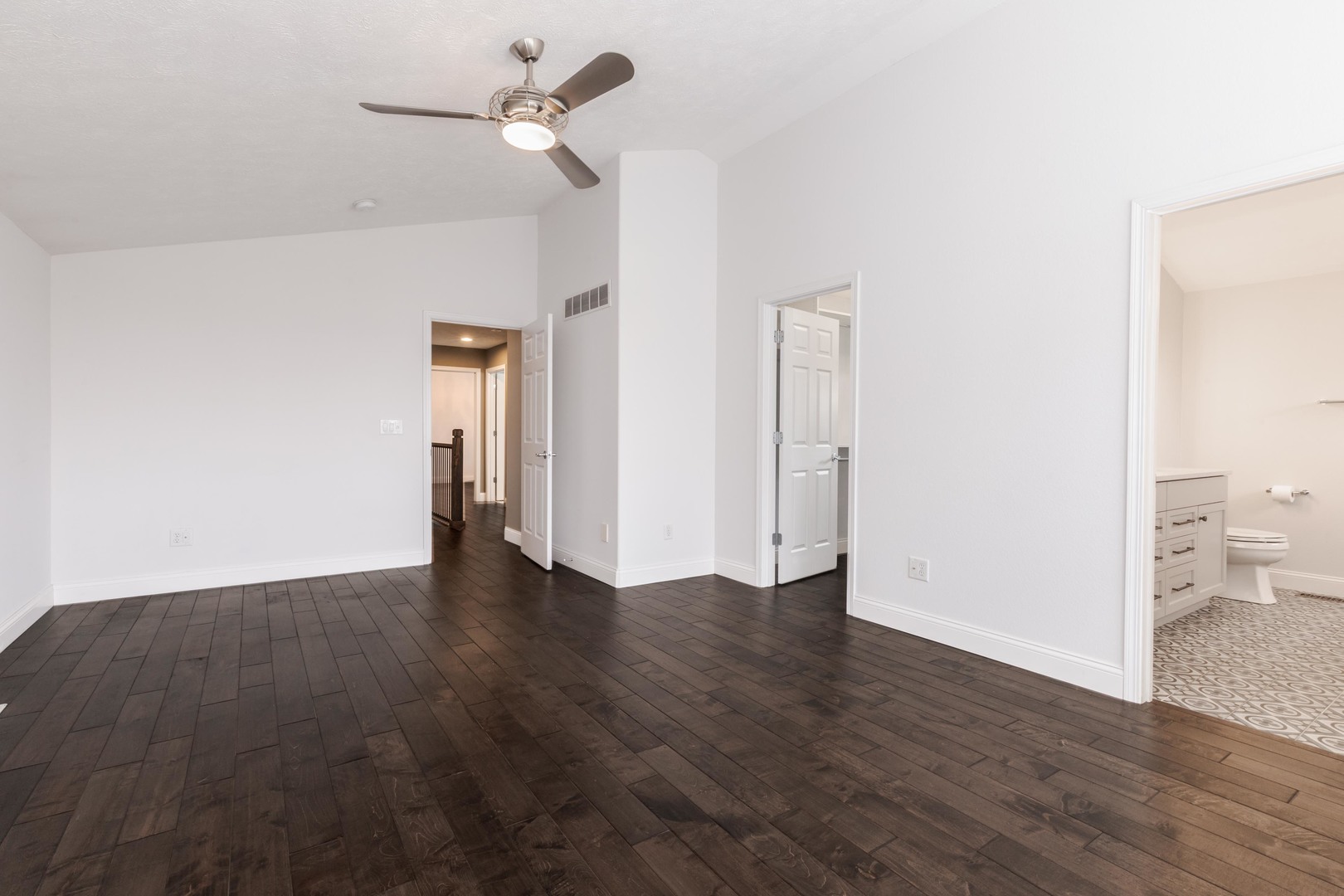 1510 Cashel Drive, Bloomington, IL 61704