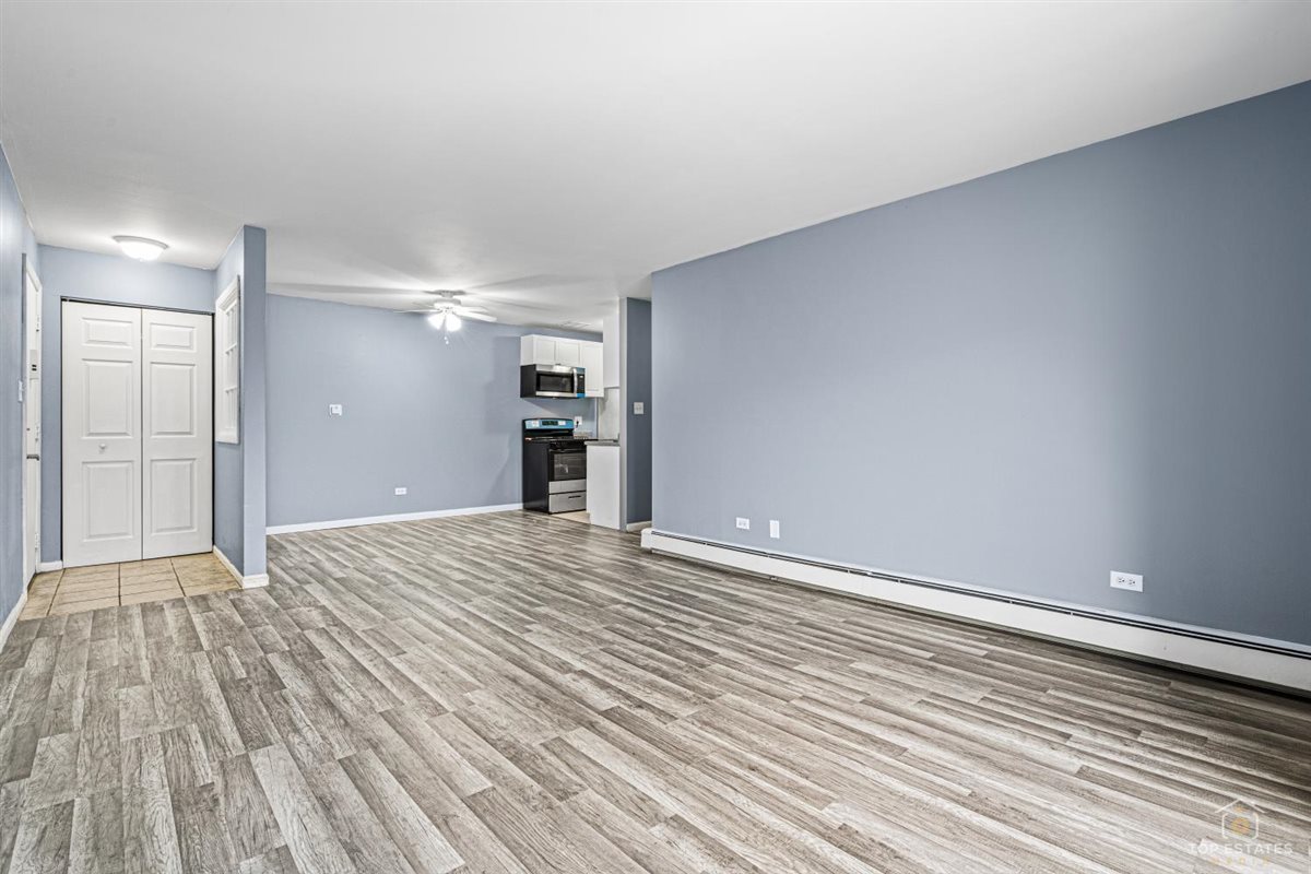 983 Crimson Court #2-206, Prospect Heights, IL 60070