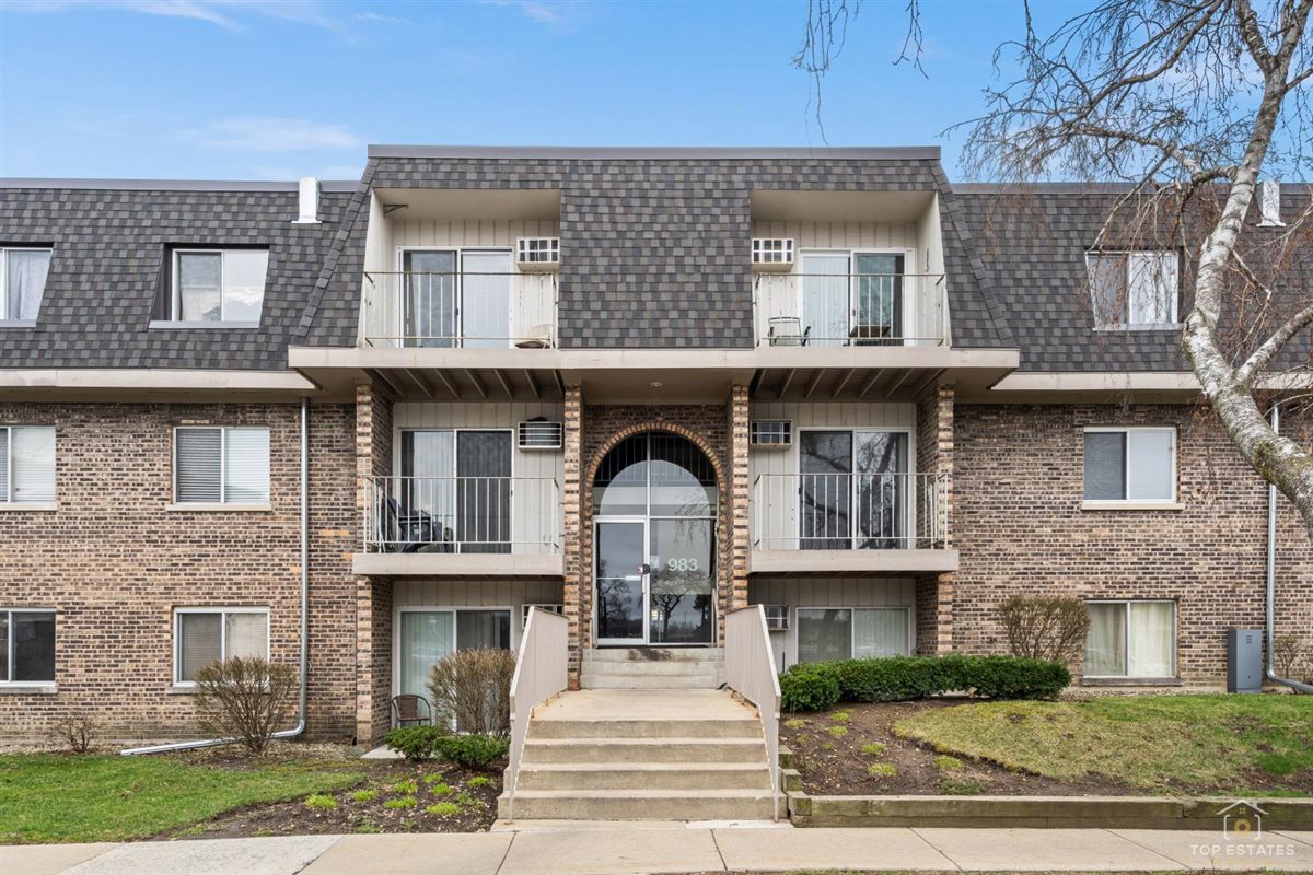 983 Crimson Court #2-206, Prospect Heights, IL 60070