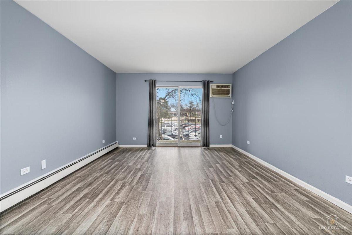 983 Crimson Court #2-206, Prospect Heights, IL 60070