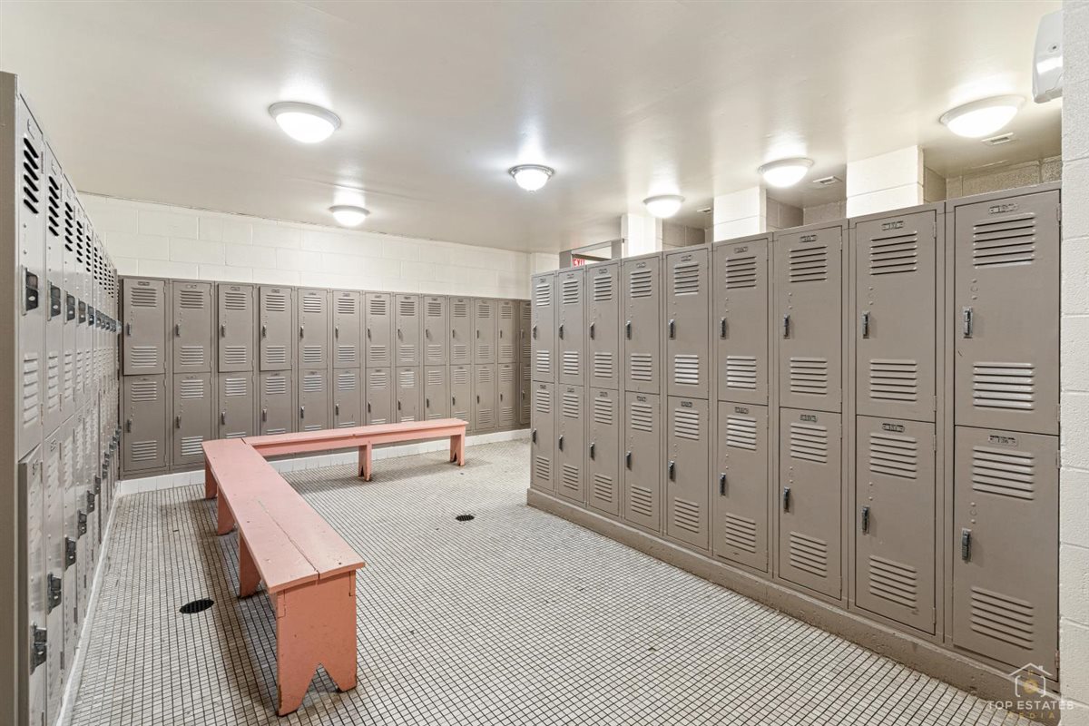 983 Crimson Court #2-206, Prospect Heights, IL 60070