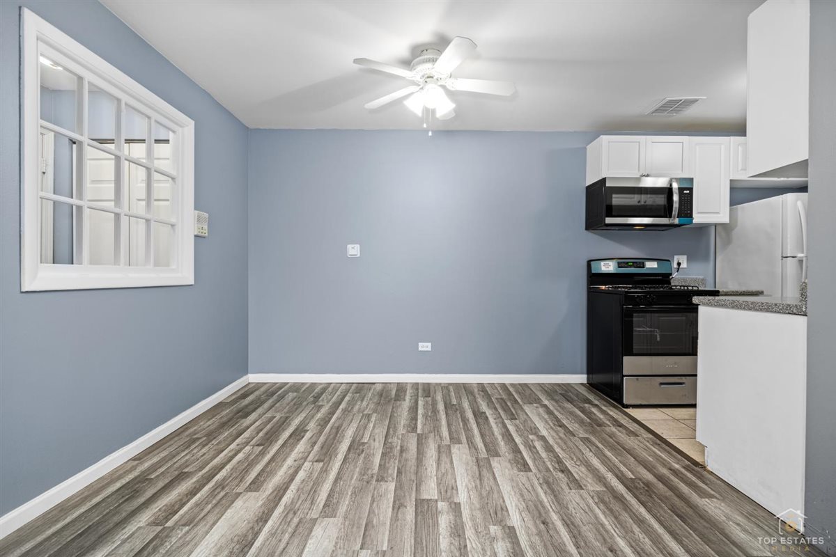 983 Crimson Court #2-206, Prospect Heights, IL 60070