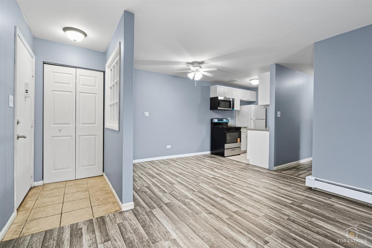 983 Crimson Court #2-206, Prospect Heights, IL 60070