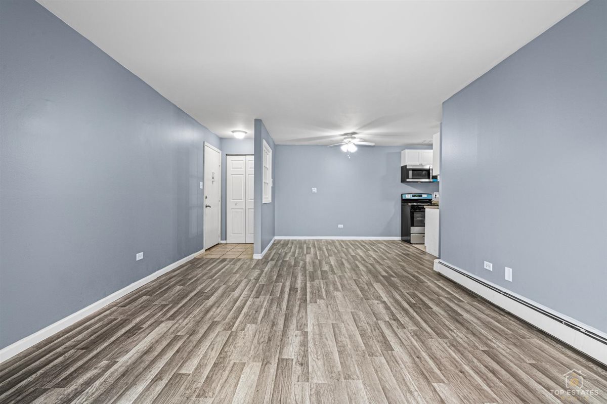 983 Crimson Court #2-206, Prospect Heights, IL 60070