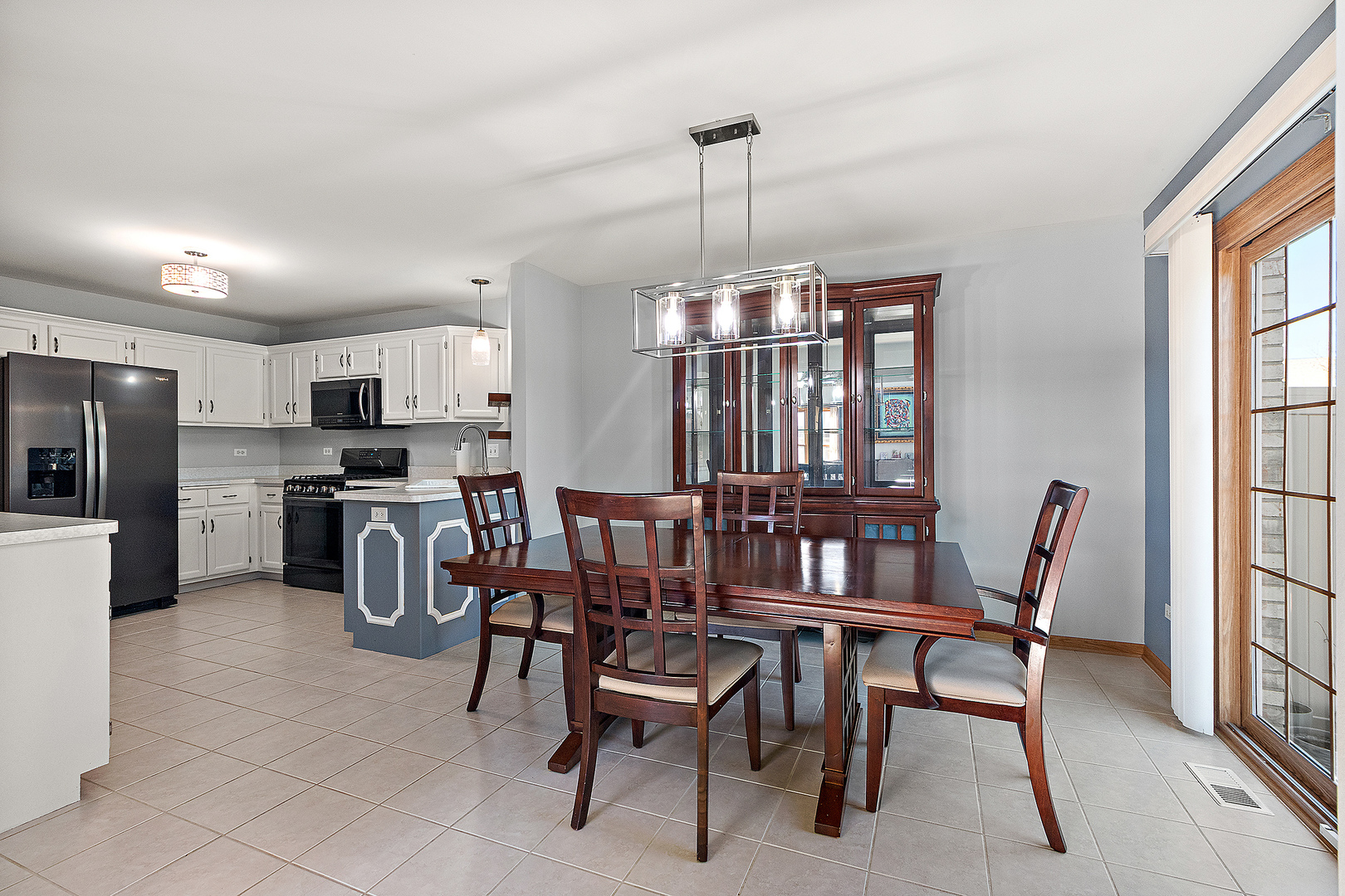 8828 Clifton Way, Mokena, IL 60448