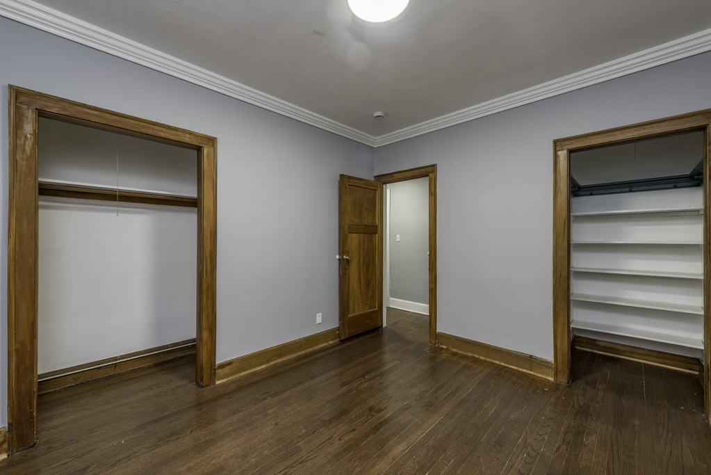 415 W Ridgeland Avenue #2, Waukegan, IL 60085