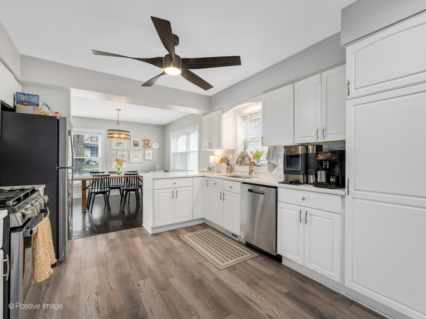 822 N Waiola Avenue, La Grange Park, IL 60526