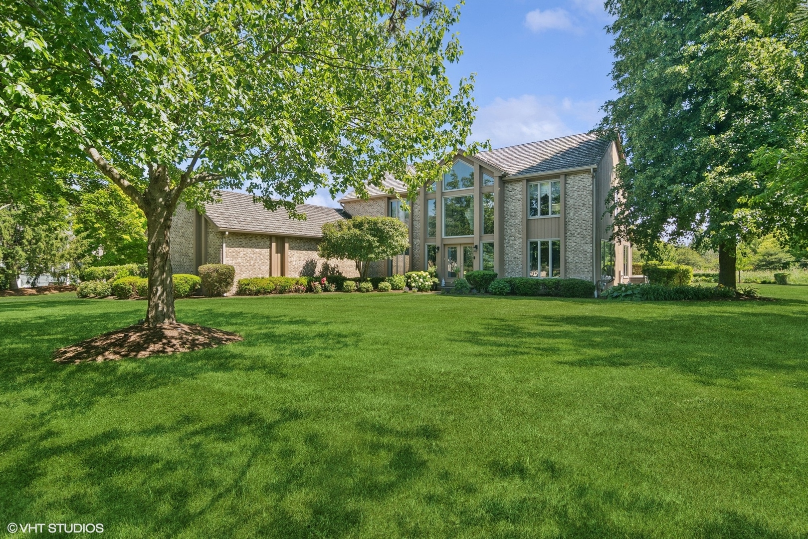 1362 Gettysburg Road, Long Grove, IL 60047