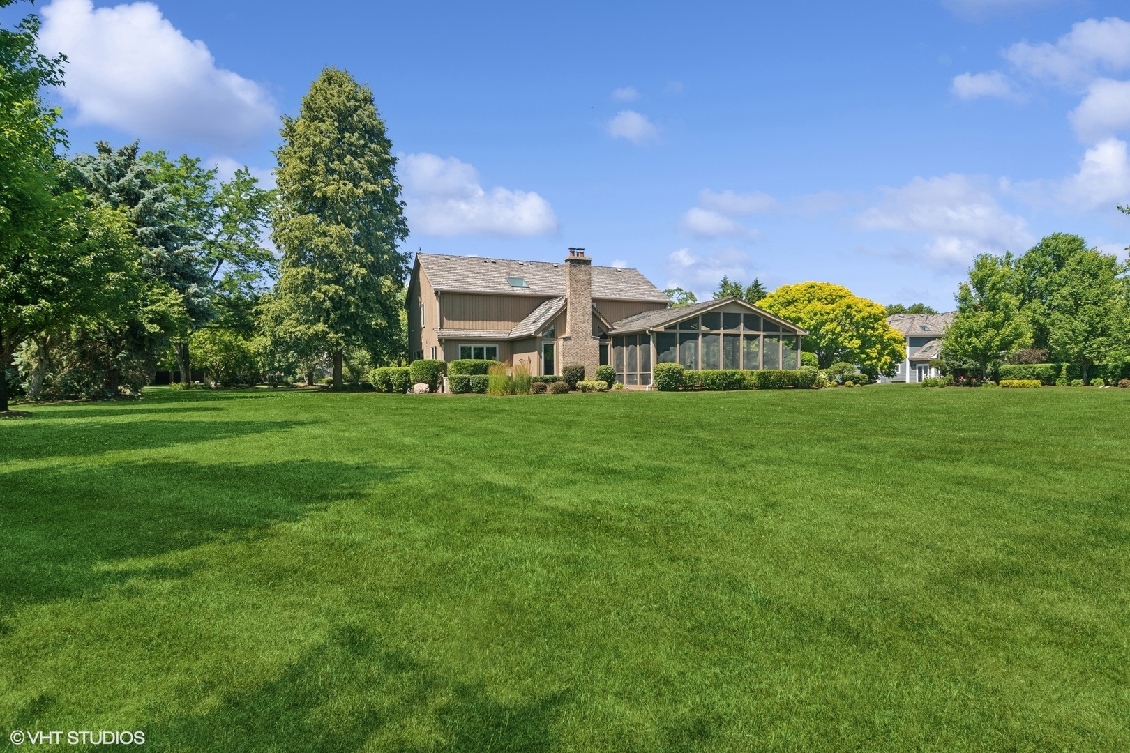 1362 Gettysburg Road, Long Grove, IL 60047