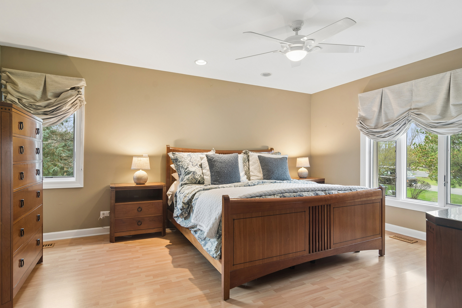 1362 Gettysburg Road, Long Grove, IL 60047