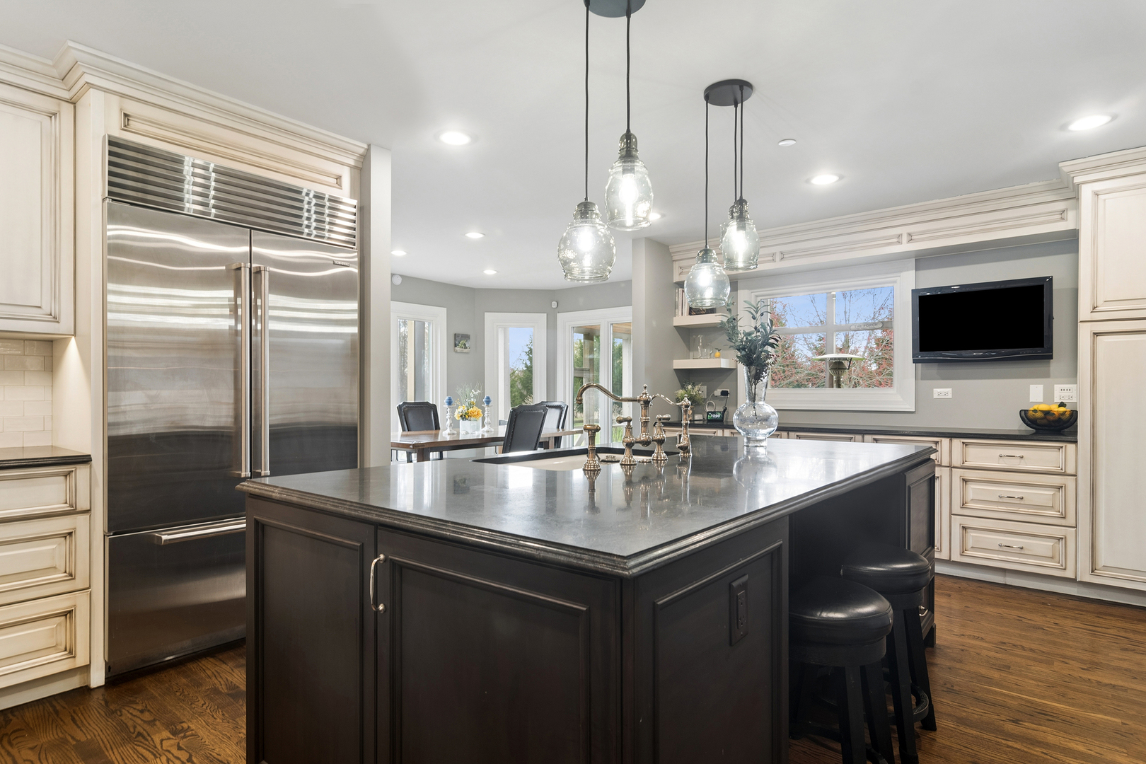 1362 Gettysburg Road, Long Grove, IL 60047