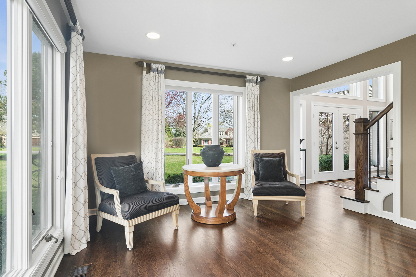 1362 Gettysburg Road, Long Grove, IL 60047