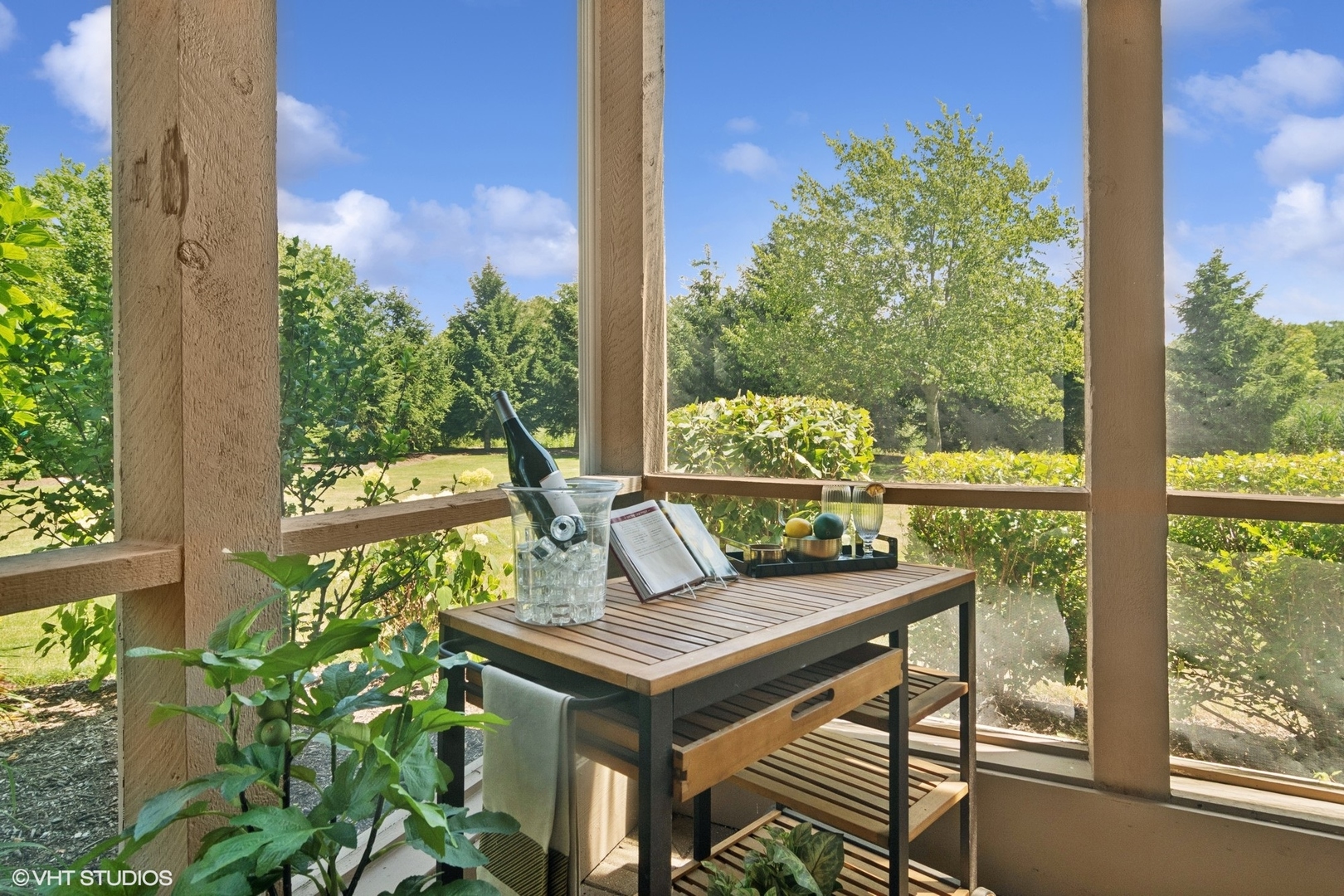 1362 Gettysburg Road, Long Grove, IL 60047