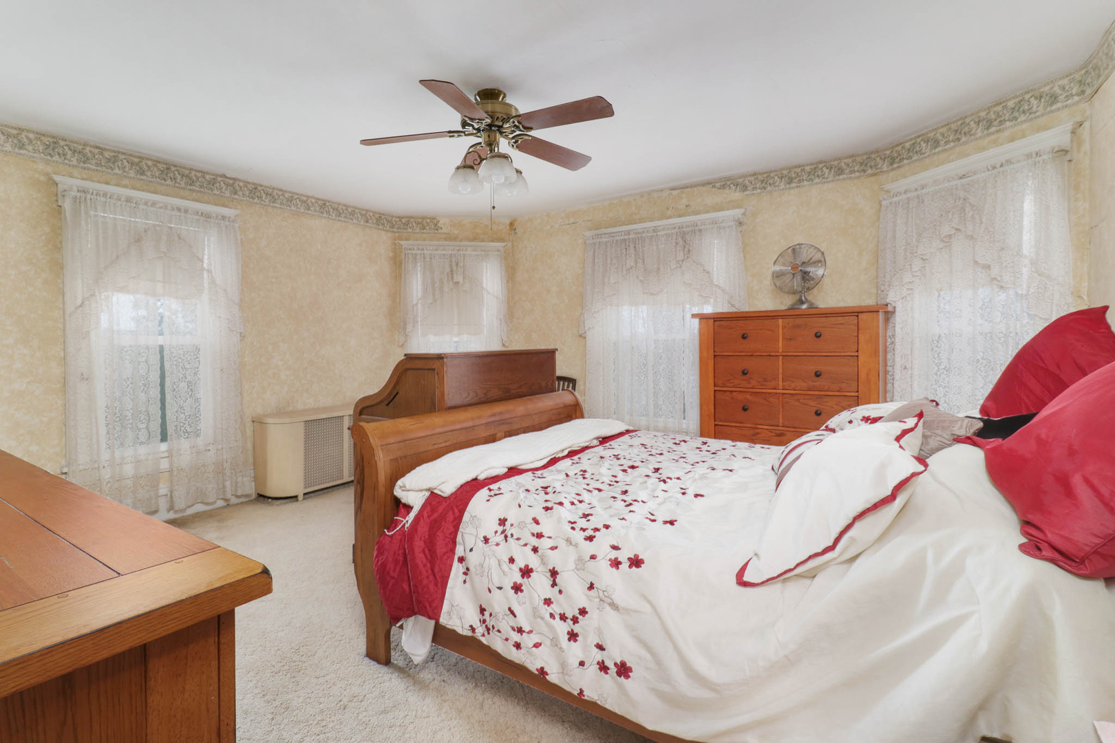 107 E Gridley Road, Gridley, IL 61744