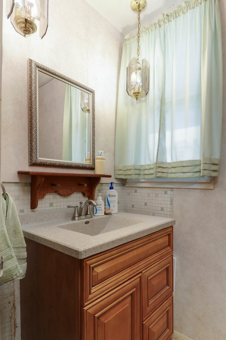 107 E Gridley Road, Gridley, IL 61744