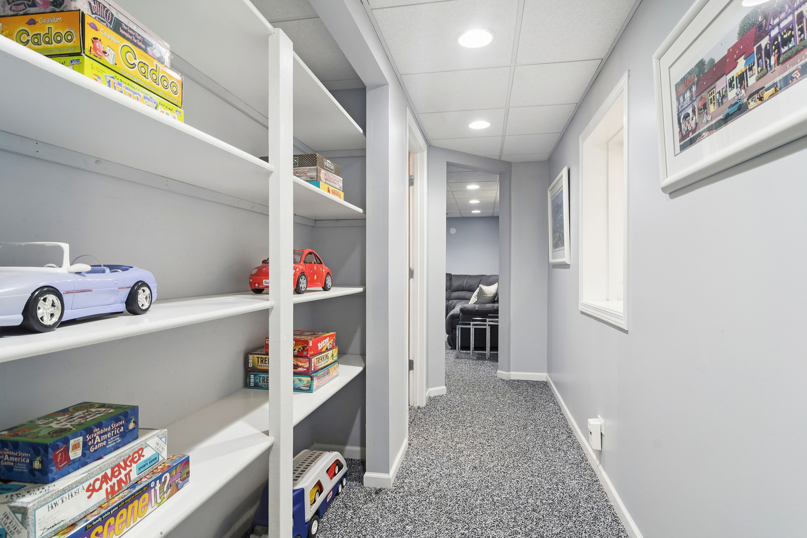 2248 Avalon Drive, Buffalo Grove, IL 60089