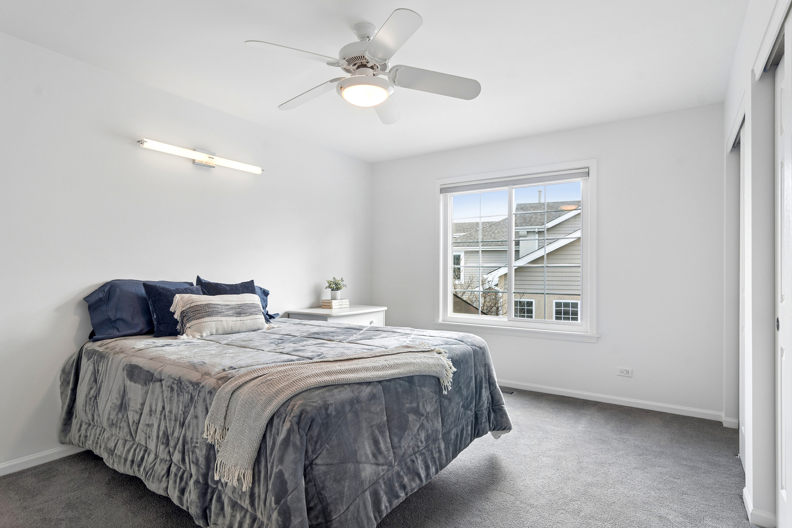 2248 Avalon Drive, Buffalo Grove, IL 60089