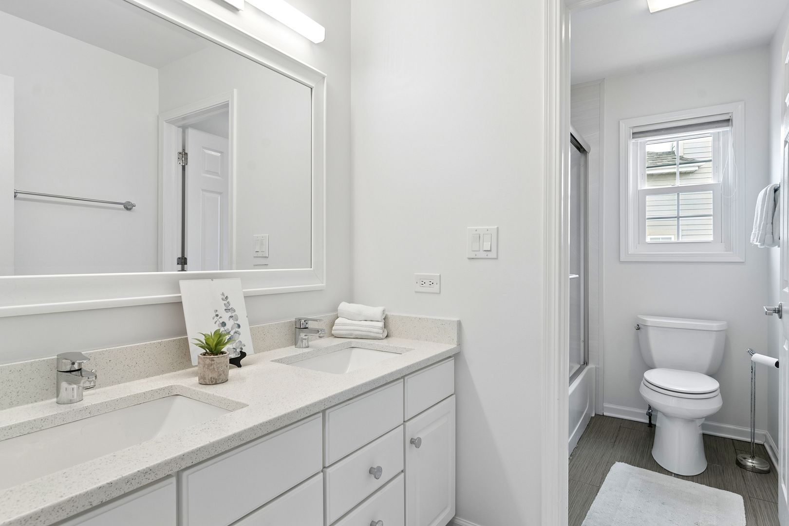 2248 Avalon Drive, Buffalo Grove, IL 60089