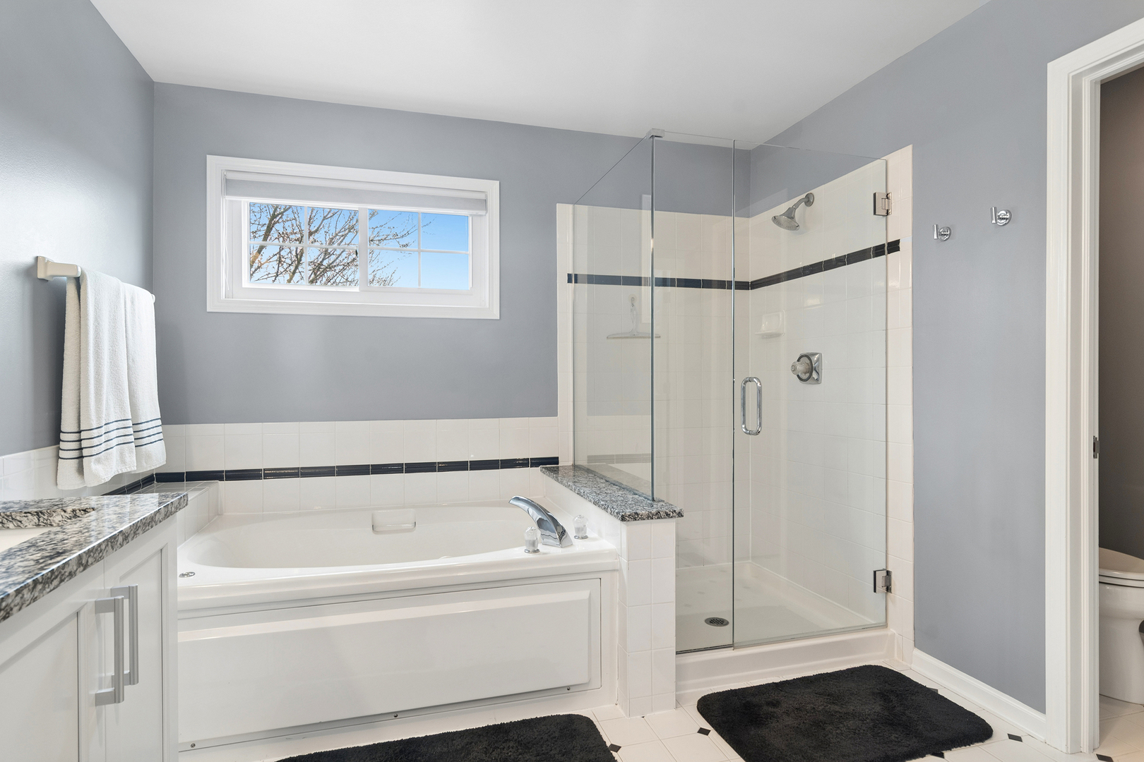 2248 Avalon Drive, Buffalo Grove, IL 60089