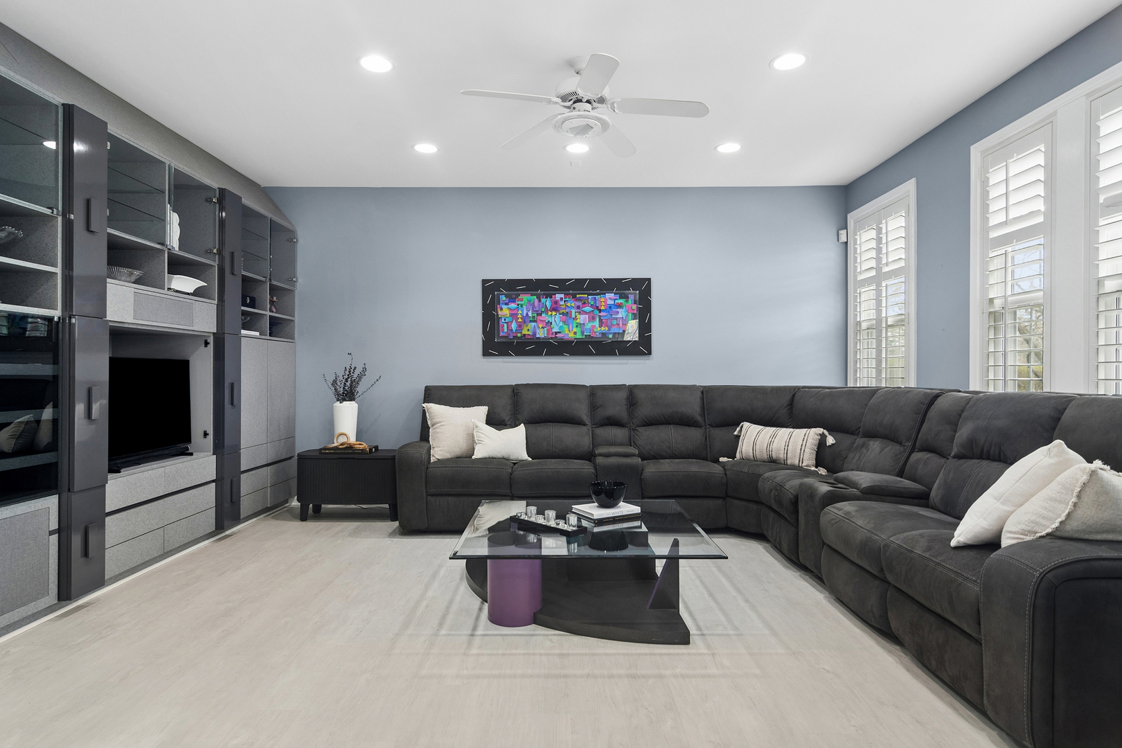 2248 Avalon Drive, Buffalo Grove, IL 60089