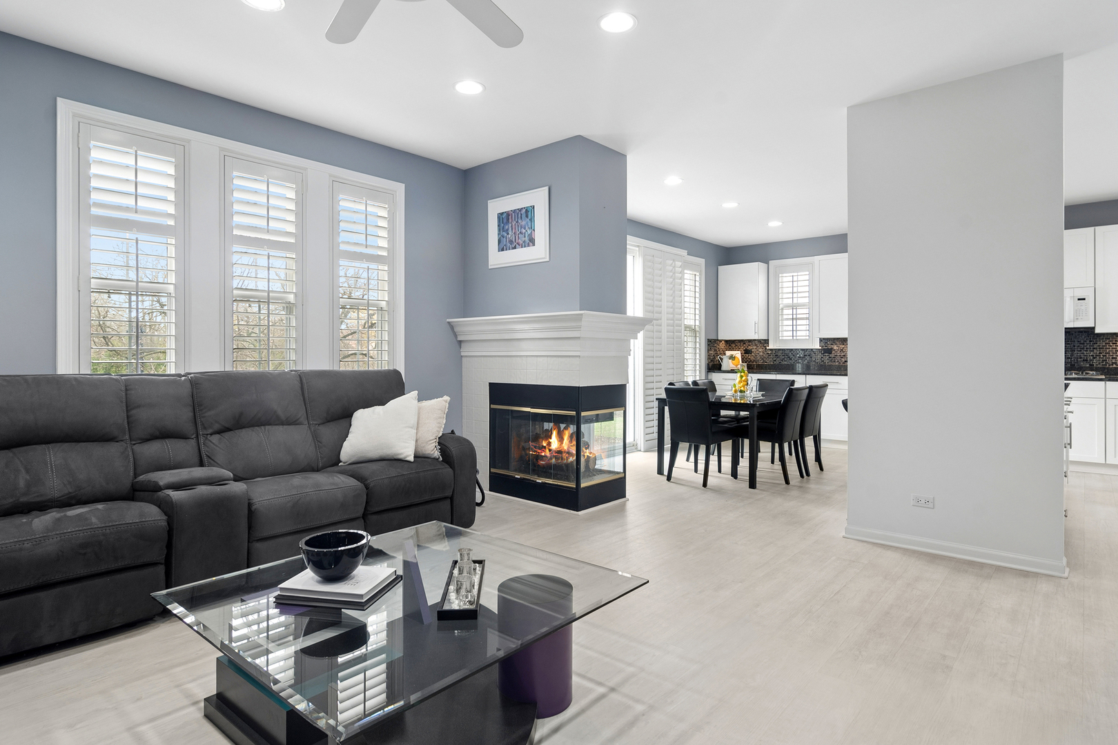 2248 Avalon Drive, Buffalo Grove, IL 60089