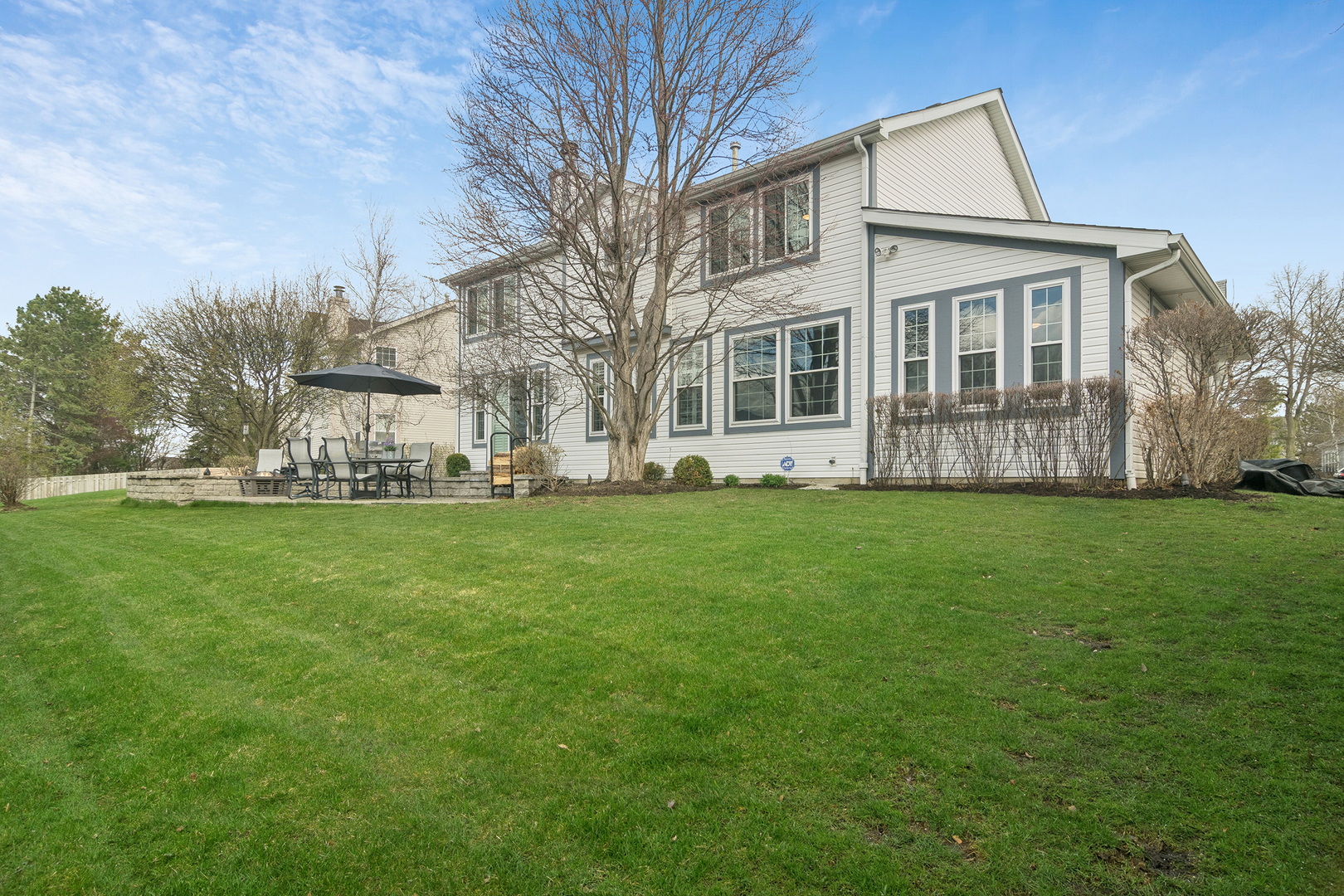 2248 Avalon Drive, Buffalo Grove, IL 60089