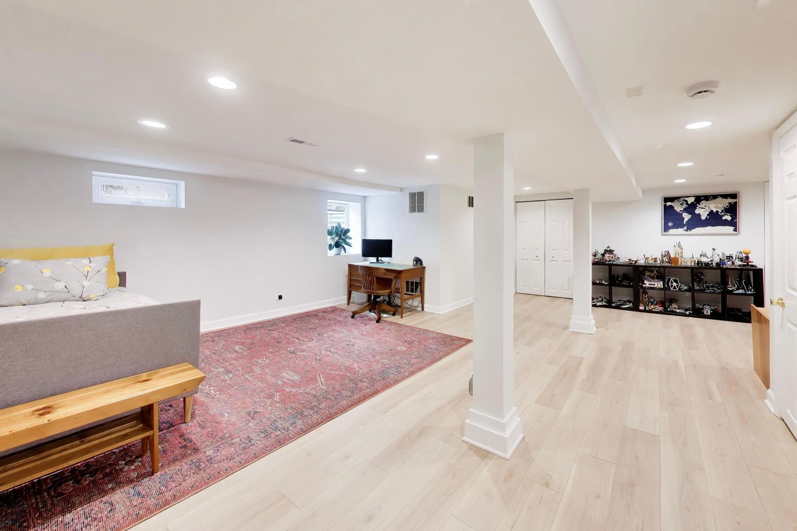 403 S Wille Street, Mount Prospect, IL 60056