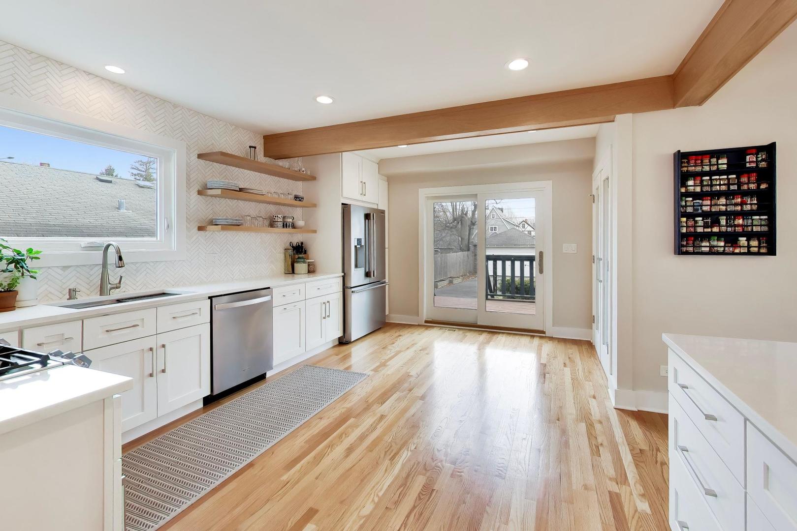 403 S Wille Street, Mount Prospect, IL 60056