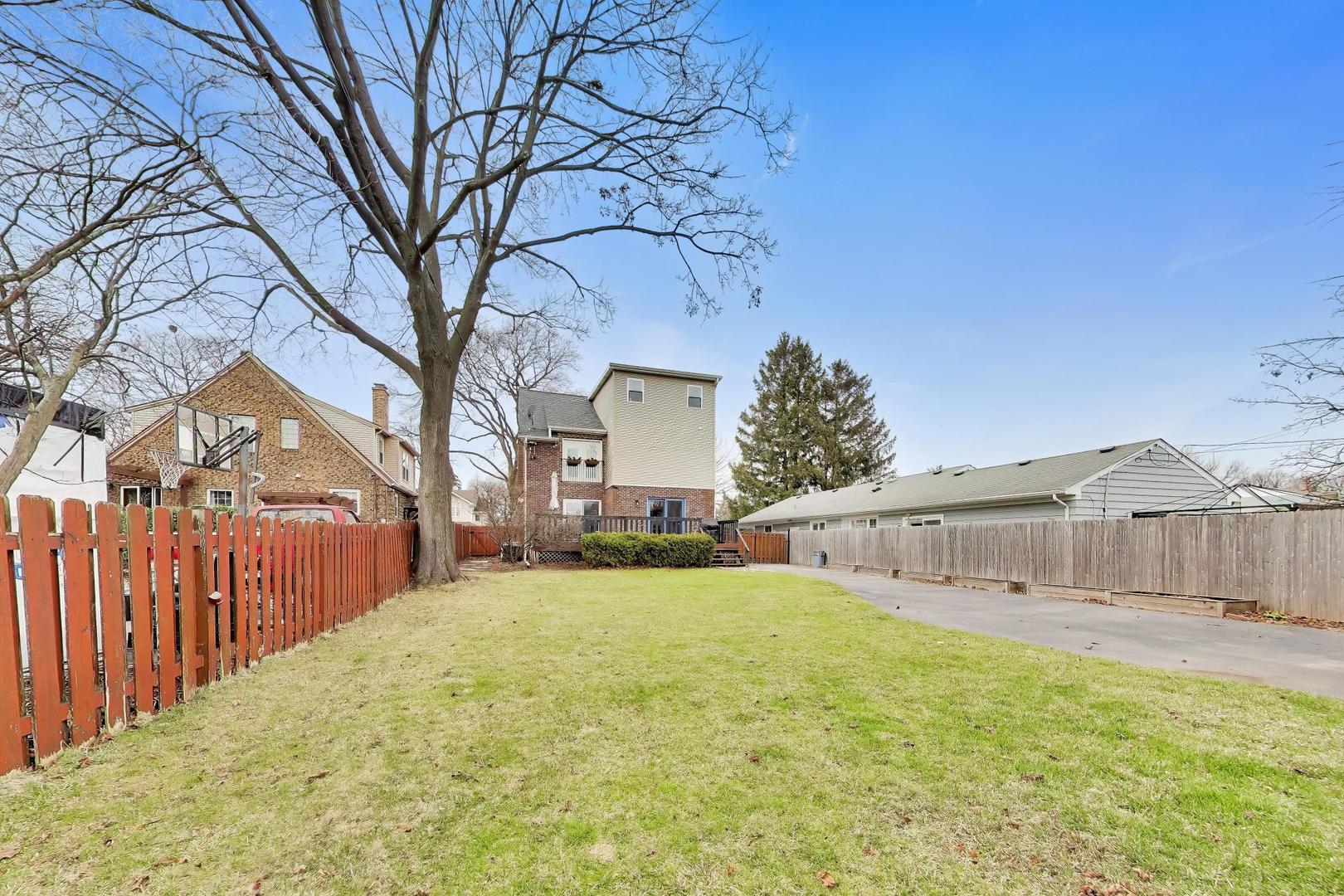 403 S Wille Street, Mount Prospect, IL 60056