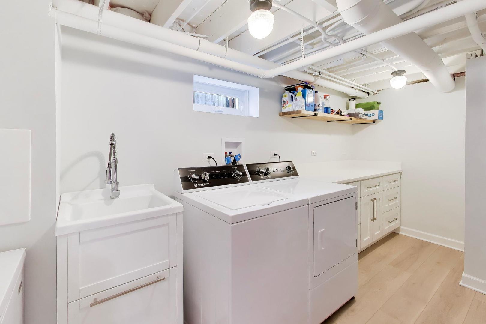 403 S Wille Street, Mount Prospect, IL 60056